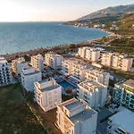 Tirana * Radhimë