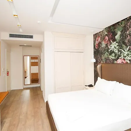 Tirana Hotel