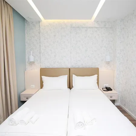 Hotel Tirana *