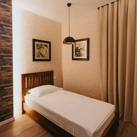 Hotel Tirana