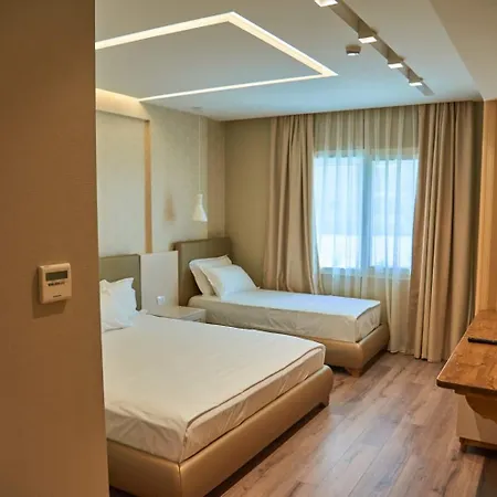 Hotel Tirana *