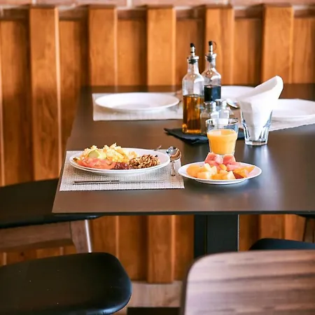 Hotel Tirana Radhimë