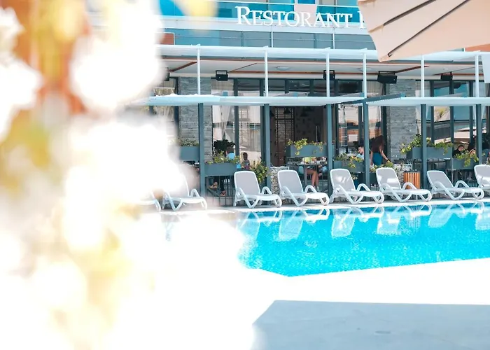 Tirana Hotel *