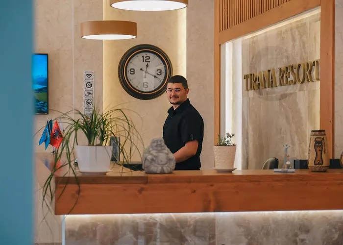 Hotel Tirana *