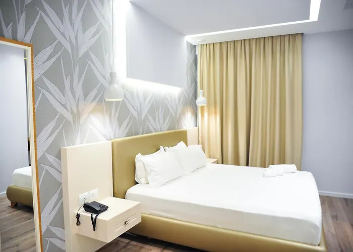 Tirana Hotel *