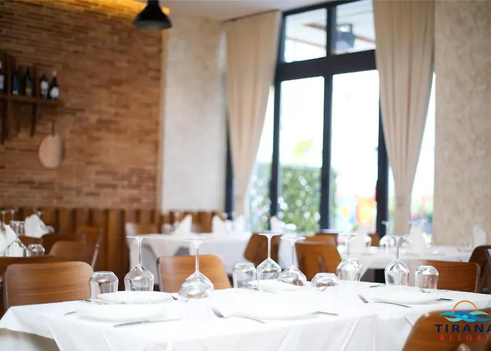Tirana Hotel *